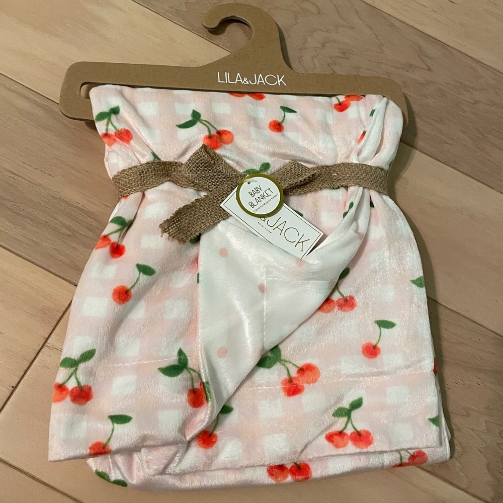 Baby blanket soft and pretty